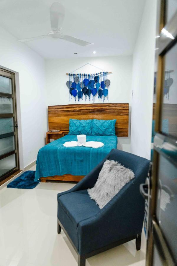 Hotel Naomi City Center Bacalar Bagian luar foto