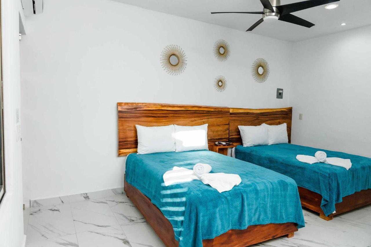 Hotel Naomi City Center Bacalar Bagian luar foto