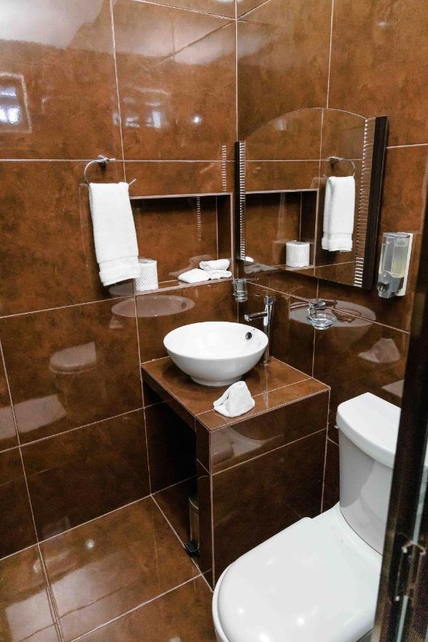Hotel Naomi City Center Bacalar Bagian luar foto