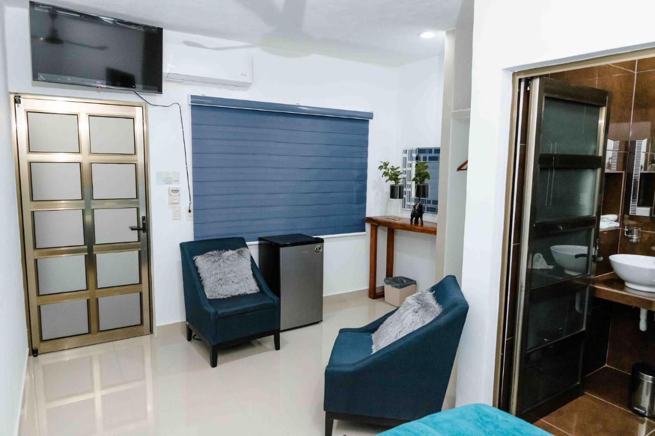 Hotel Naomi City Center Bacalar Bagian luar foto