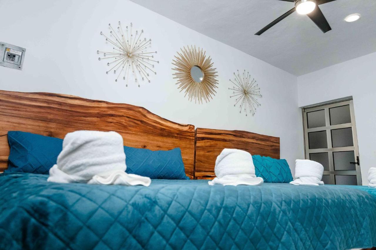 Hotel Naomi City Center Bacalar Bagian luar foto