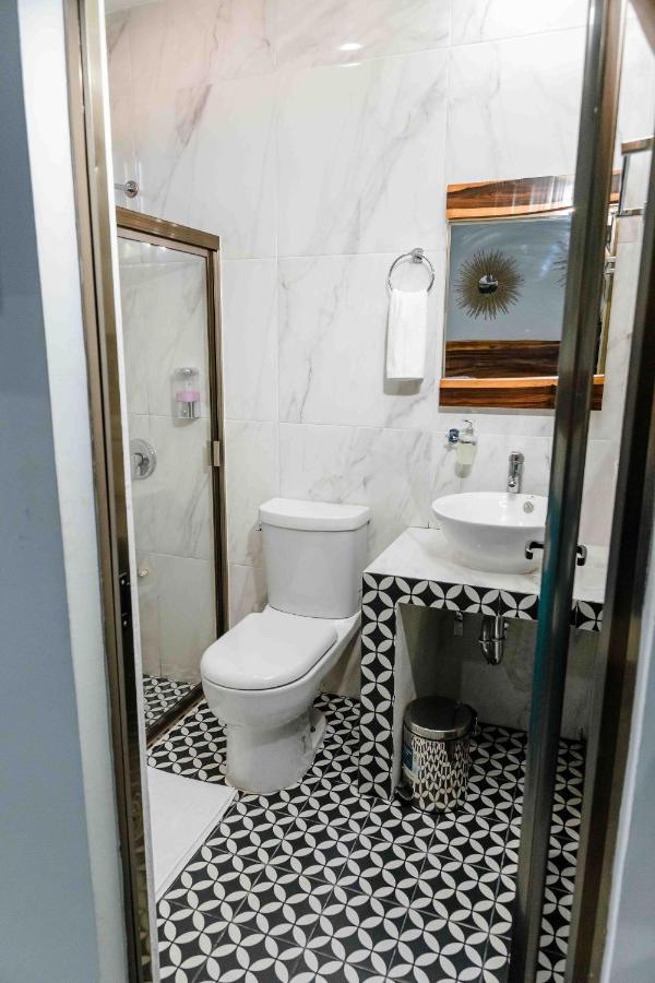 Hotel Naomi City Center Bacalar Bagian luar foto